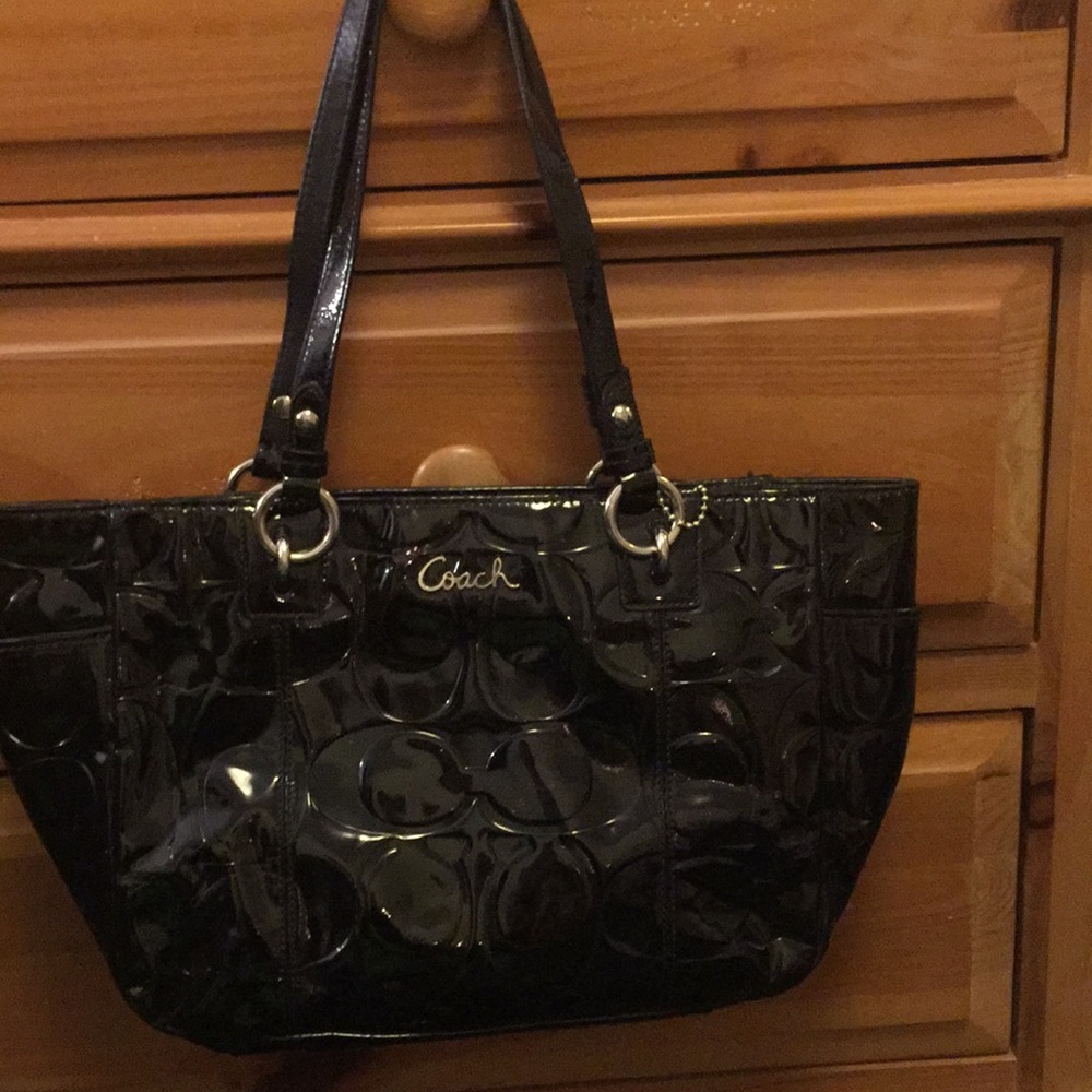 Coach patten leather pocketbook